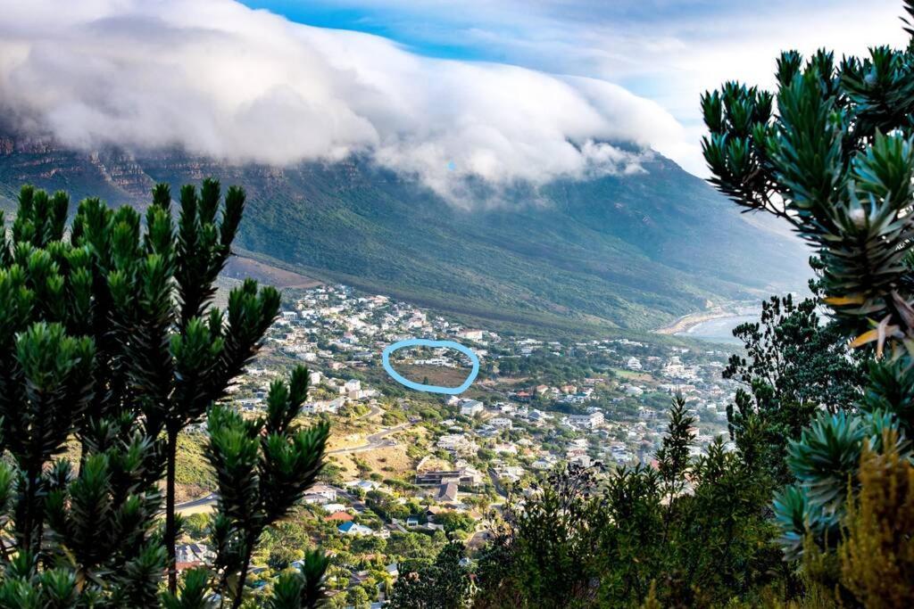 The Baules Camps Bay, Spectacular Luxury